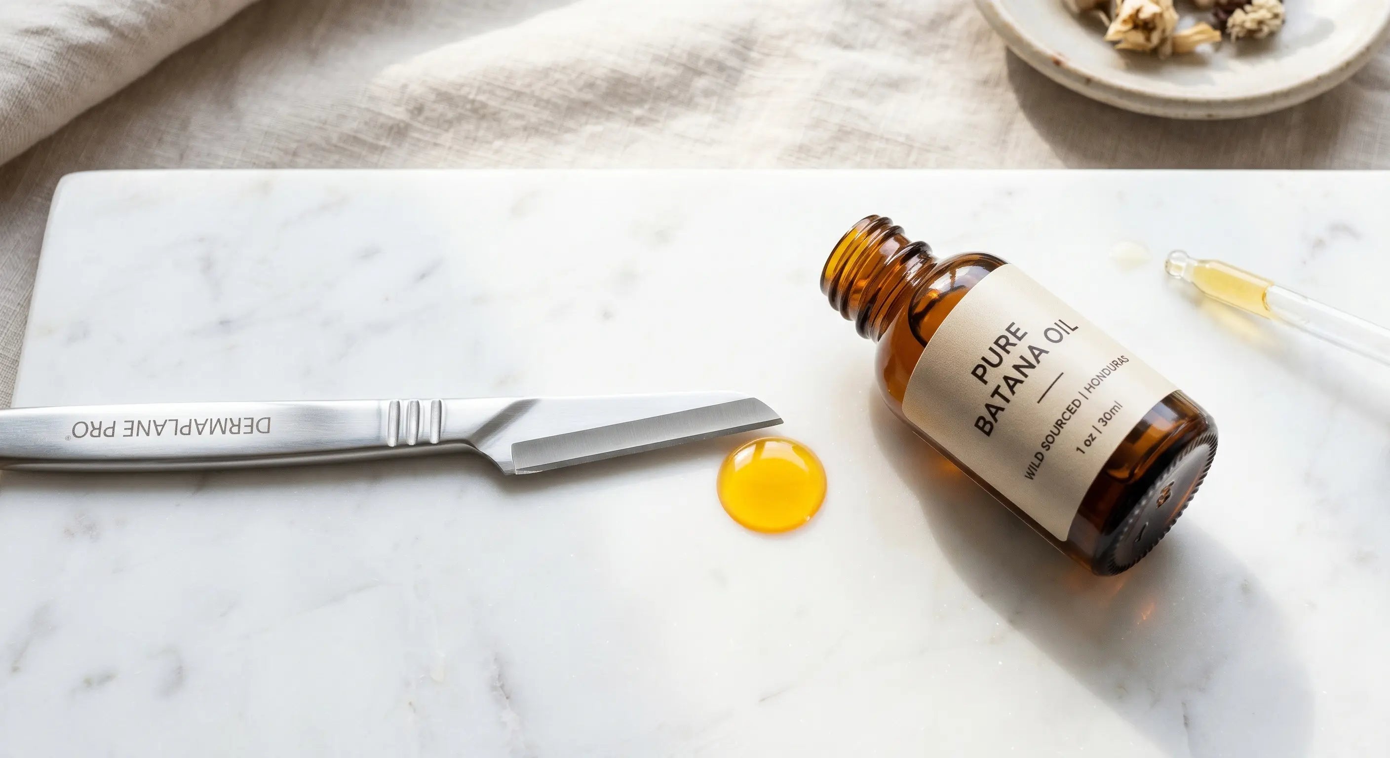 Pure batana oil used as the best facial oil for dermaplaning to prevent razor burn